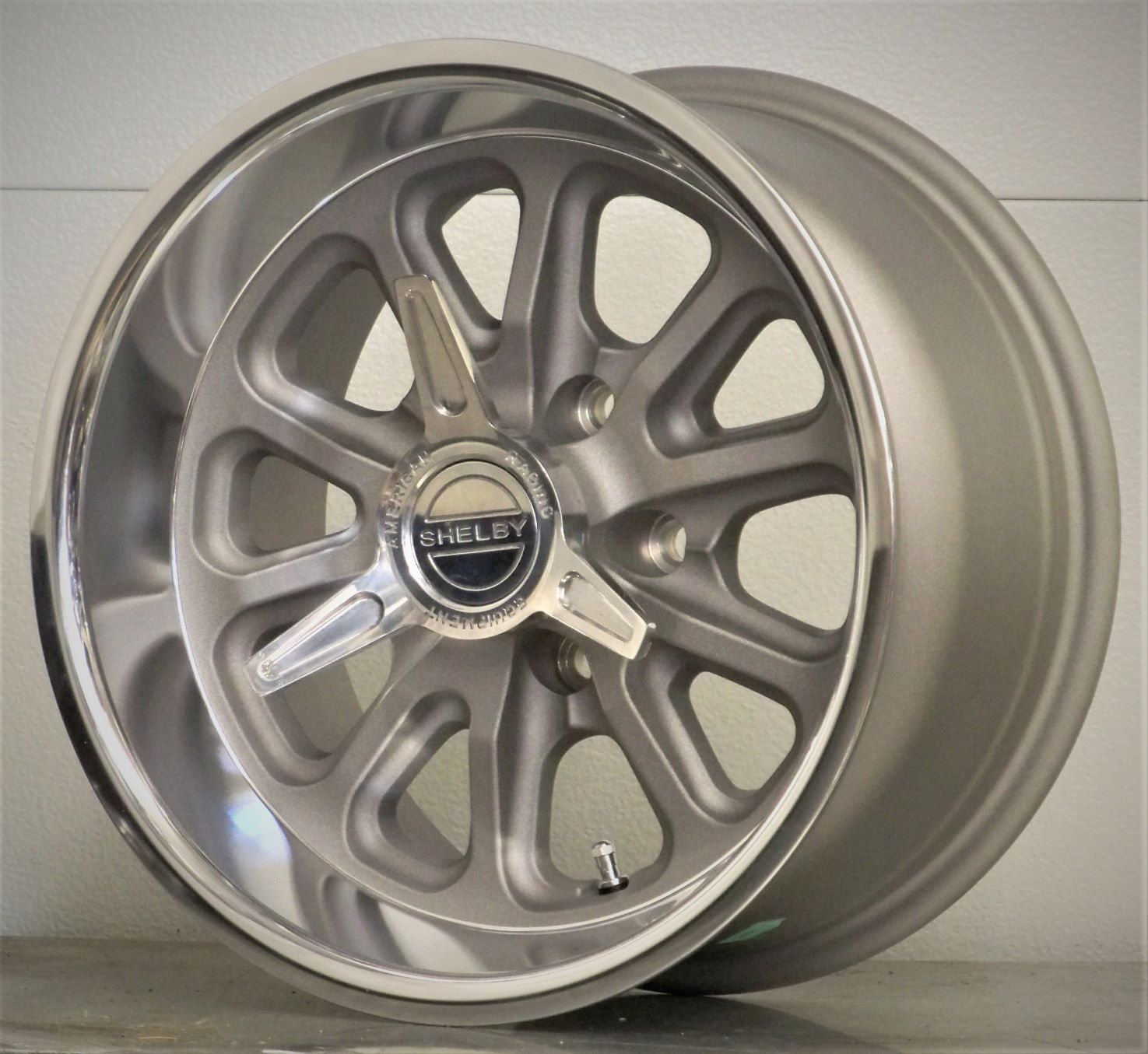 15 x 8 set of 4 RSS US Mags Shelby spinners silver gray 67-73
